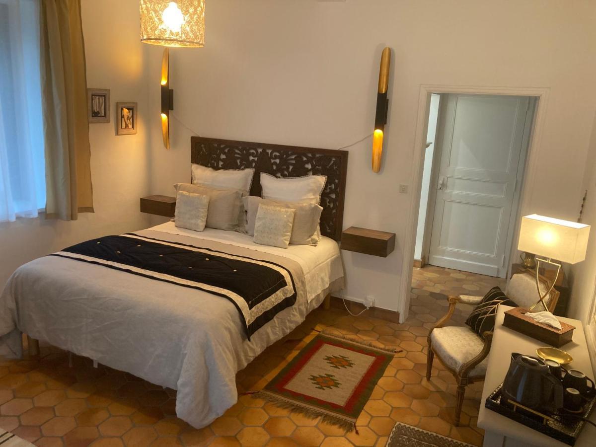 Chambre D'Hotes Les Roches Corme-Royal Exterior photo